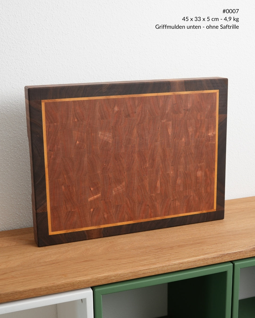 Stirnholz Schneidebrett Kirsche Nussbaum, Ansicht von vorne, 45 × 33 cm